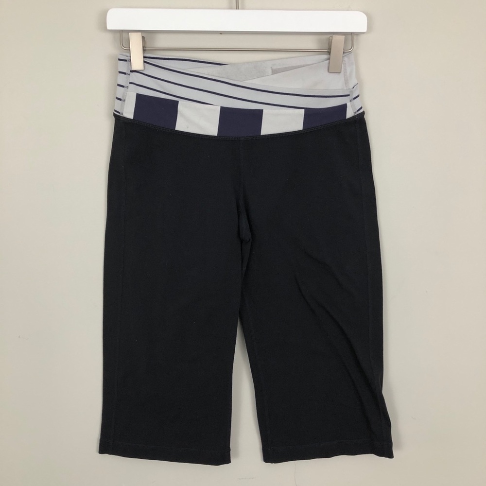 Lululemon Astro Crop Stripe Print Waist